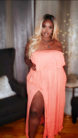 It’s Giving Life Plus Size Strapless DRESS